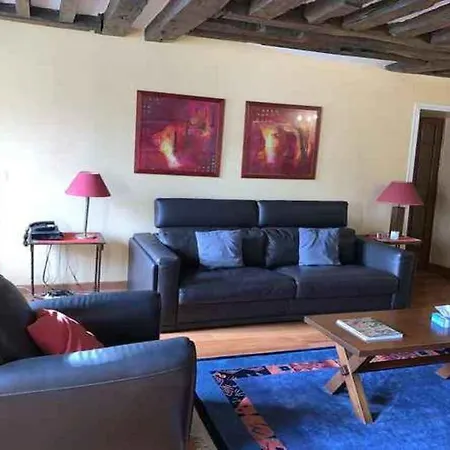 1 * Paris