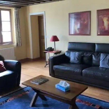 1 * Paris